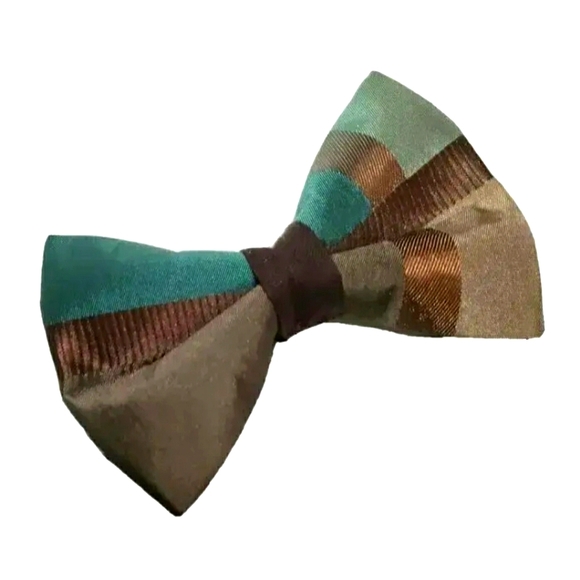 Father's Day Exclusive TROUPE Treasure Chest Bowtie. Pre-tied Handmade 4.5"x3" - Picture 3 of 4